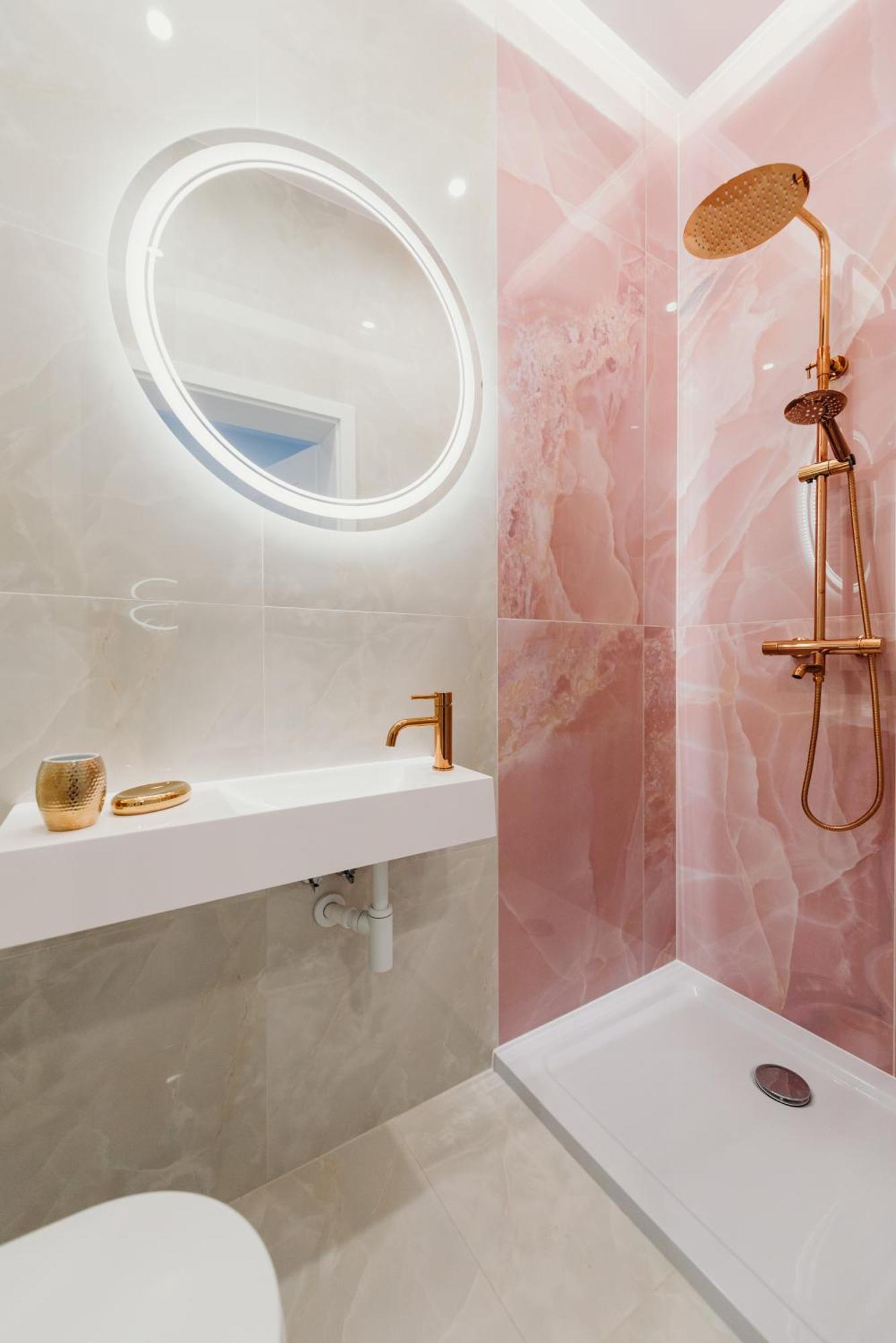 3 Bedrooms Premium Bella Rosa For 8 Guests With Ac And Underground Parking Rzeszów Zewnętrze zdjęcie