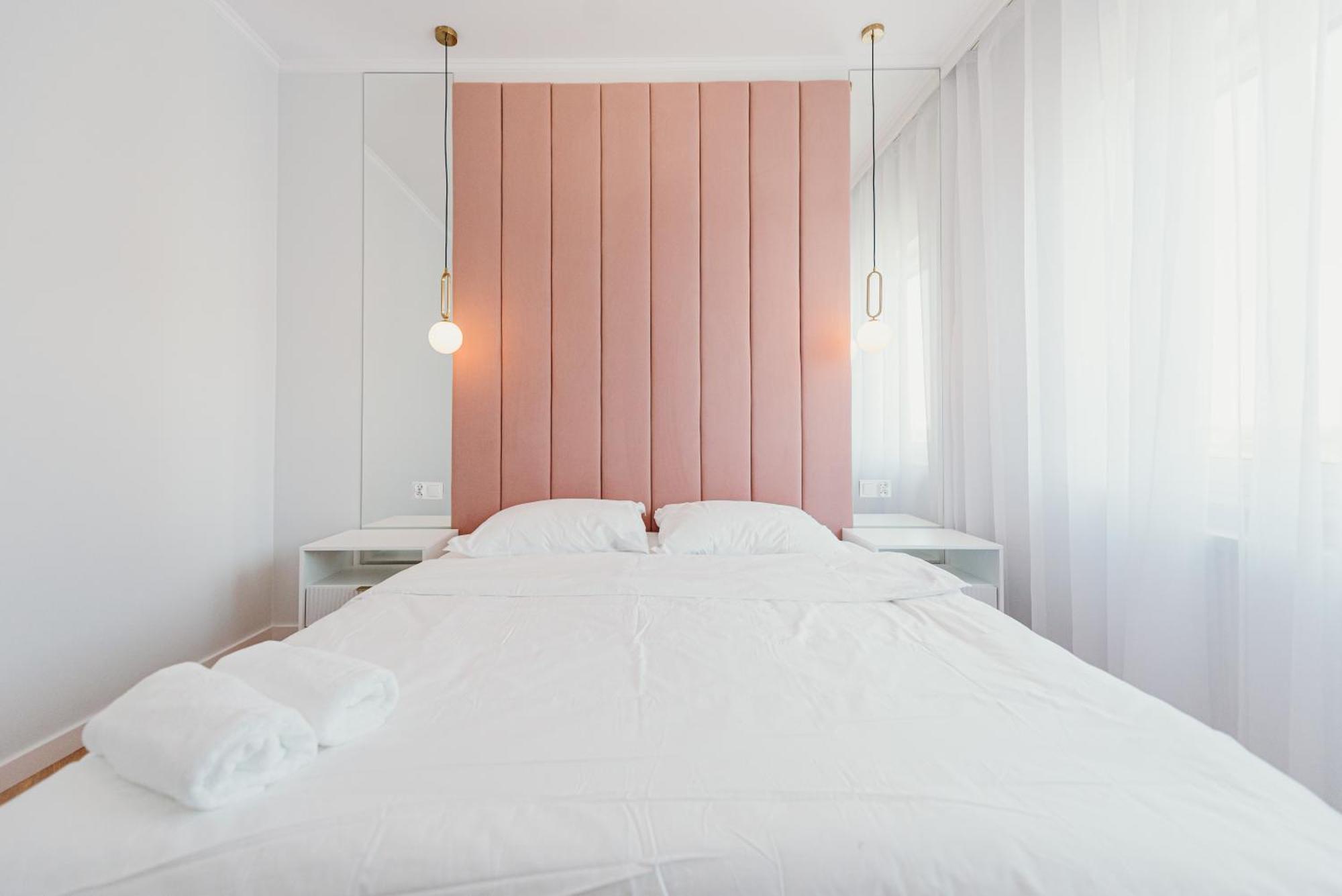 3 Bedrooms Premium Bella Rosa For 8 Guests With Ac And Underground Parking Rzeszów Zewnętrze zdjęcie