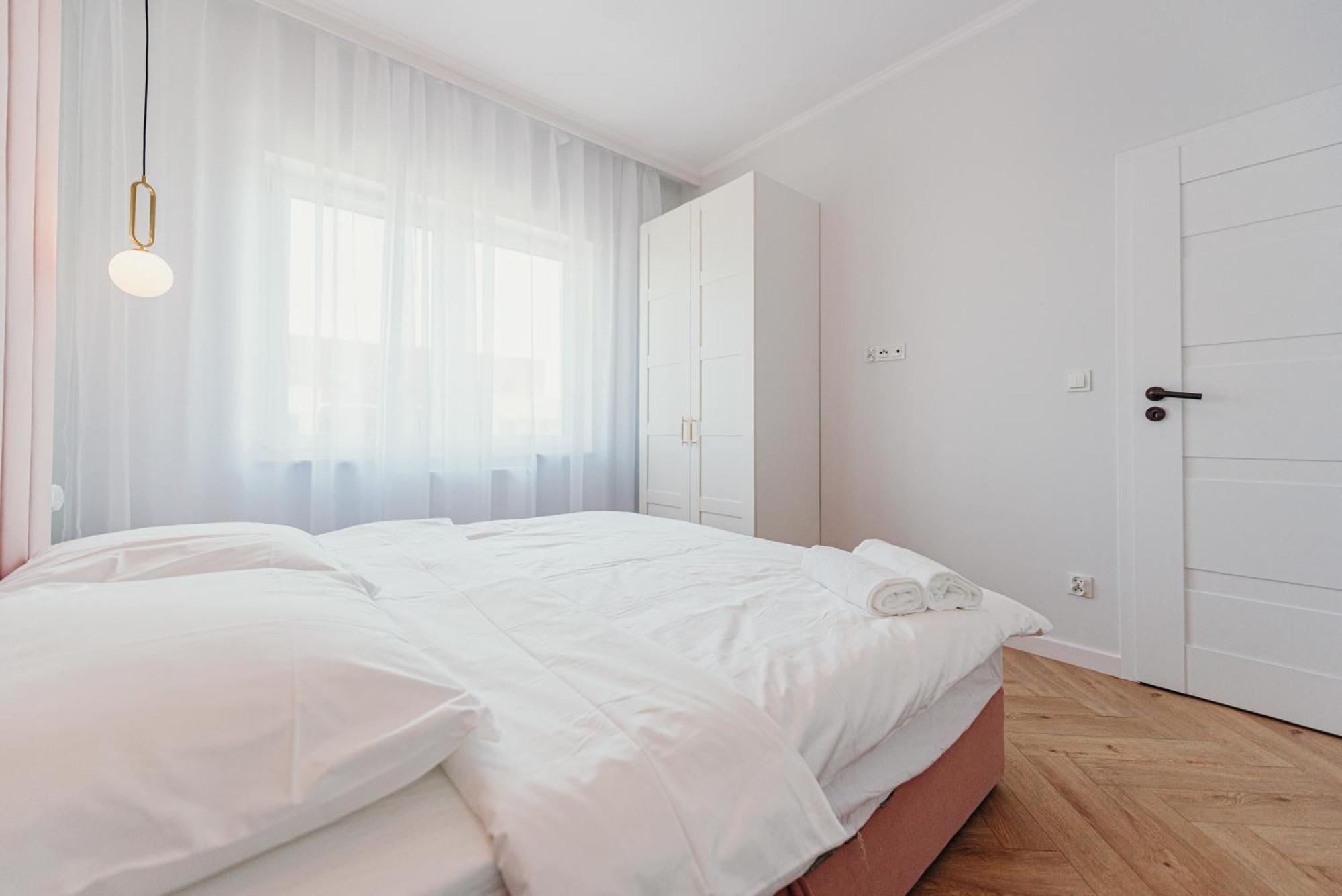 3 Bedrooms Premium Bella Rosa For 8 Guests With Ac And Underground Parking Rzeszów Zewnętrze zdjęcie